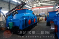 大型2PGY1510液壓對(duì)輥破碎機(jī)發(fā)往湖南省十堰市 